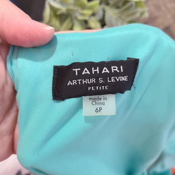 Tahari Sleeveless Multi Colored Print Dress Size 6 Petite - Picture 4 of 12